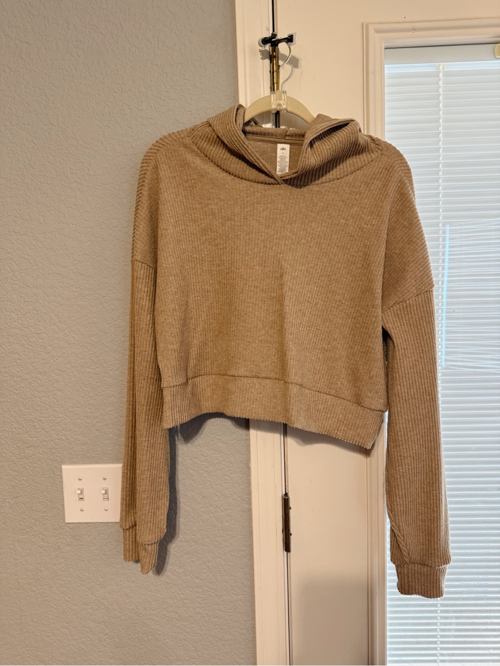 Alo Yoga Muse Ribbed Hoodie Jogger Set Taupe Gravel Heather M - Picture 2 of 8
